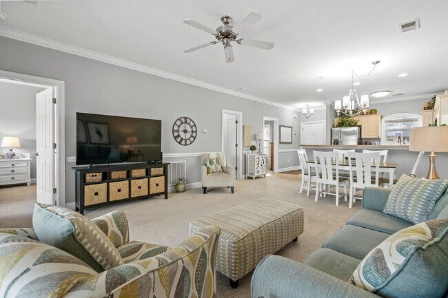 Building Photo - 4140 Hibiscus Dr