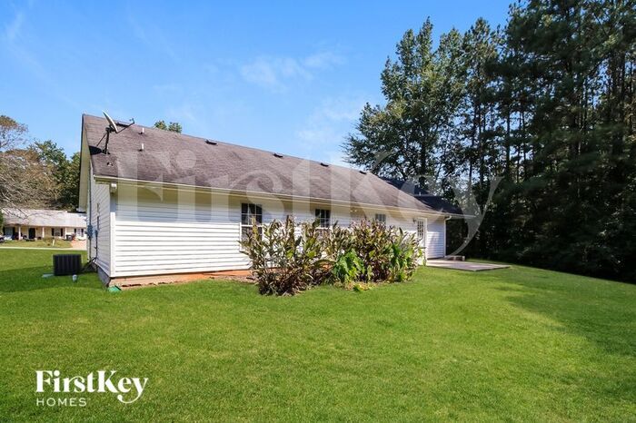 Building Photo - 40 Meeler Dr