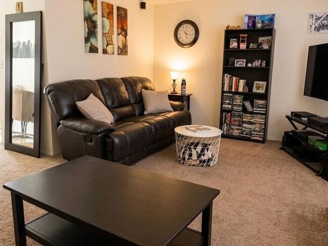 Building Photo - Fantastic 2 Bedroom In Loveland!