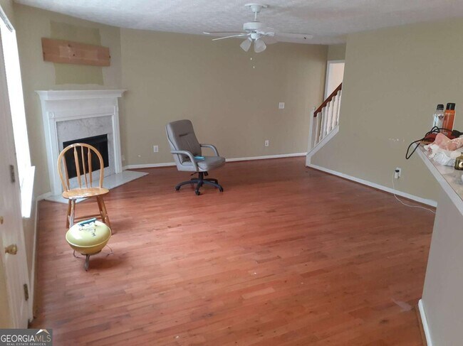 Building Photo - 4410 Cross Ln