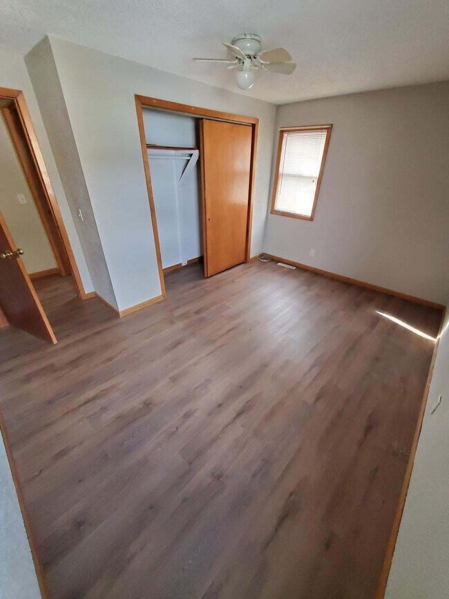 Building Photo - Dunkerton