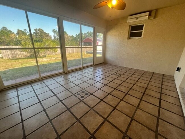 Building Photo - 1126 Calmar Ave