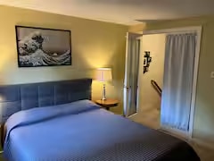 Building Photo - 6852 S High St