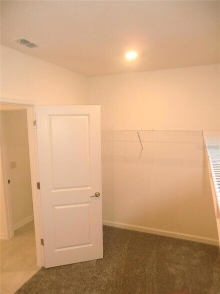 Building Photo - 317 Loch Ct