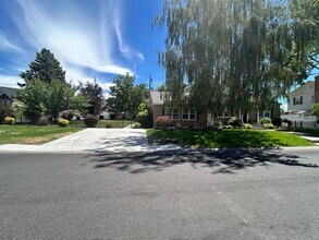 Building Photo - NEW LISTING In Desirable N. Richland Neigh...