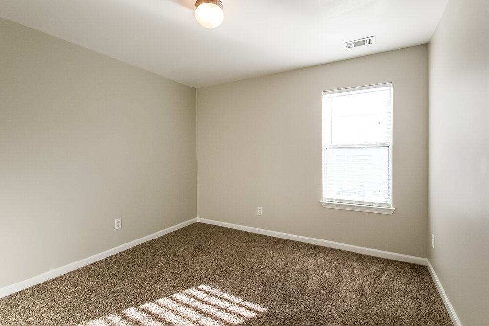 Building Photo - 618 Brookwater Dr