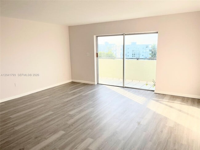 Building Photo - 8024 Tatum Waterway Dr