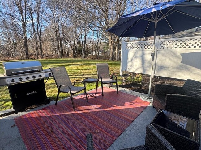 Building Photo - 10 Parsley Ln