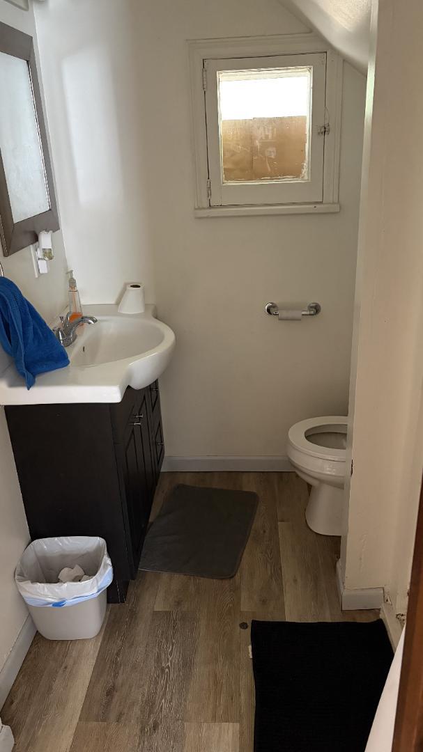 Building Photo - 921 Vine St