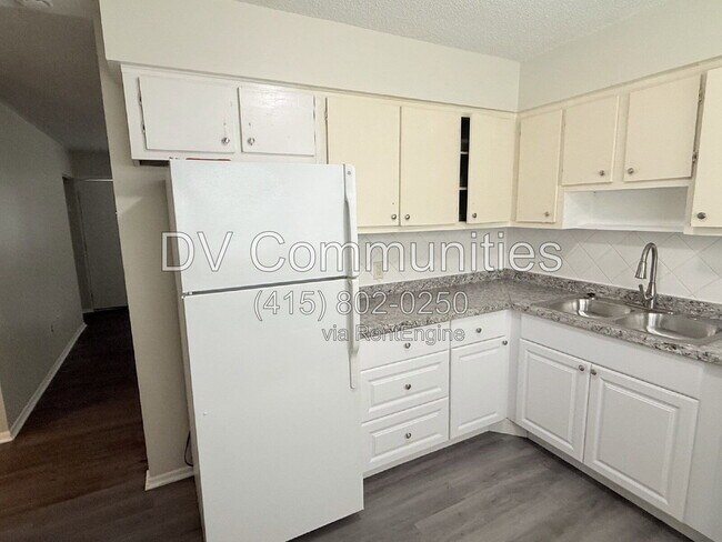 Building Photo - 2409 13th St W