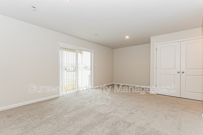 Building Photo - 204 Sandy Rdg Rd