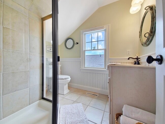 Building Photo - 111 Shore Dr