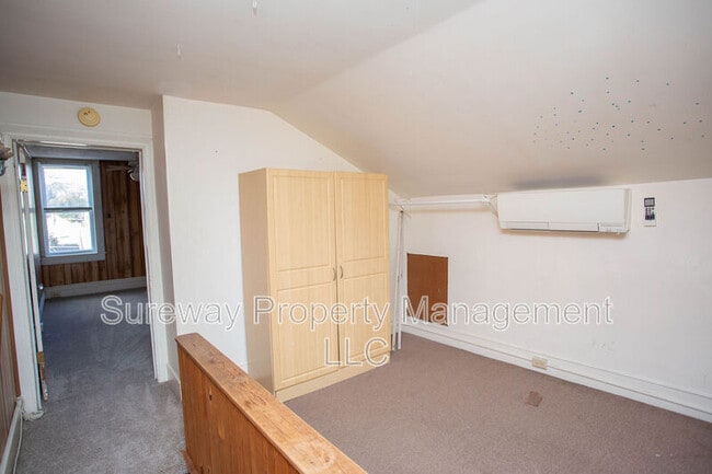 Building Photo - 150 Snyder Pl