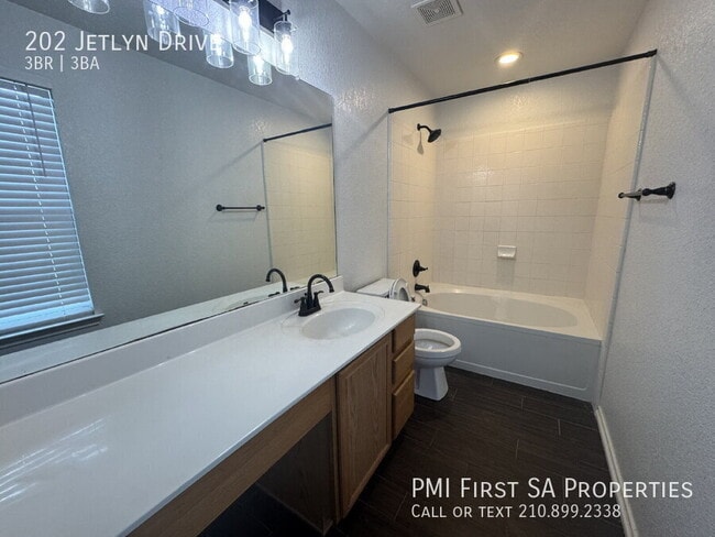 Building Photo - 202 Jetlyn Dr