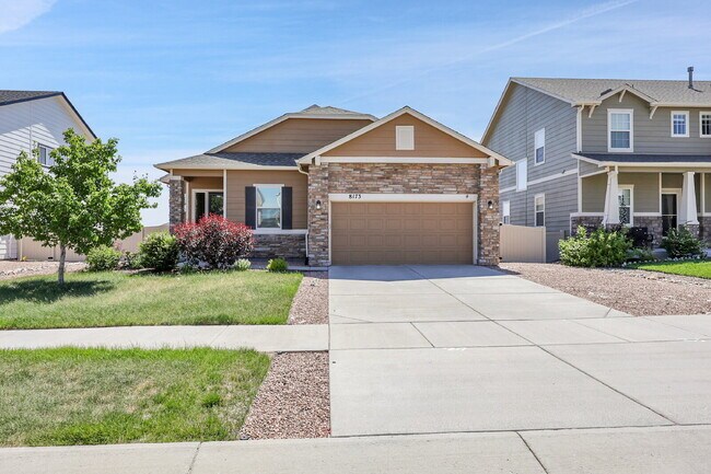 Building Photo - $2,940.95, $300.00 off the first month's rent, 6 Bedrooms, 3 Bathrooms, Single Family Home in Col...