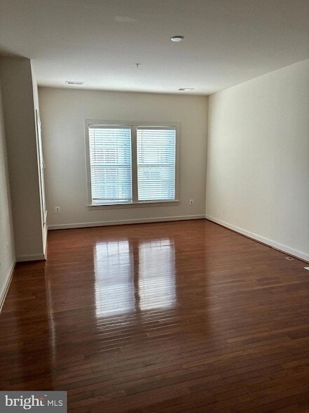 Building Photo - 8915 Amelung St