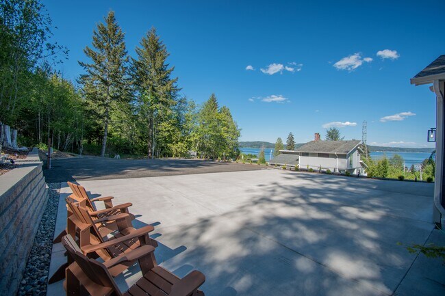 Building Photo - 161 N Harvey Terrace Dr