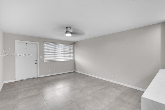 Building Photo - 2175 NE 56th St