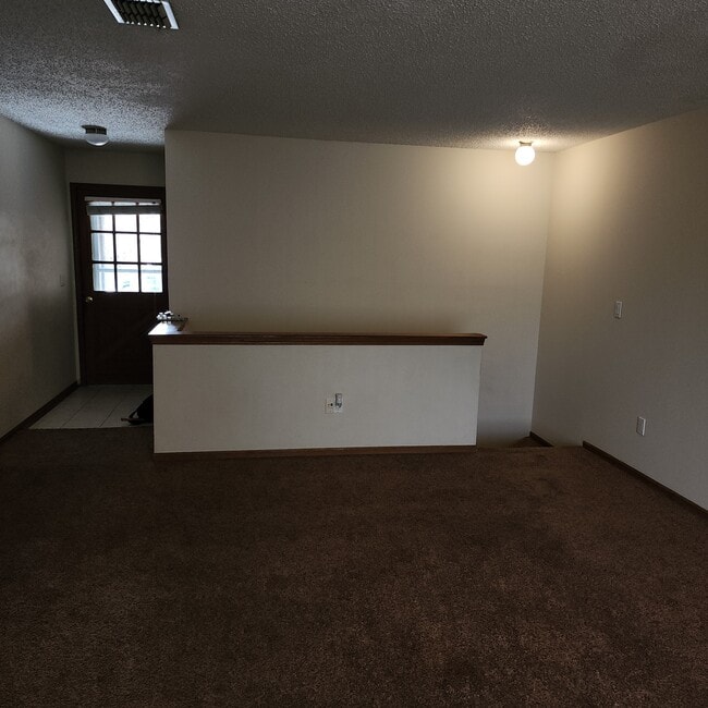 Building Photo - 7512 E 17th St N