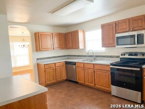 Building Photo - 9023 Pinseeker