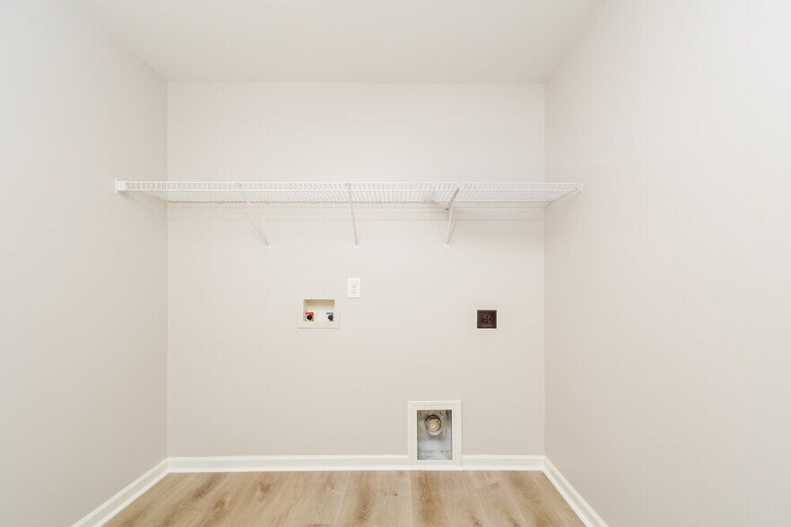 Building Photo - 235 Chadford Pl