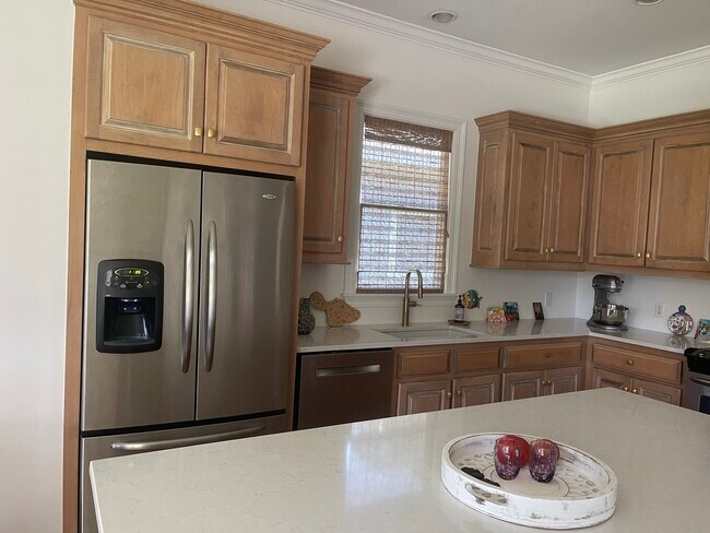 Building Photo - 103 Oak Bend Ct