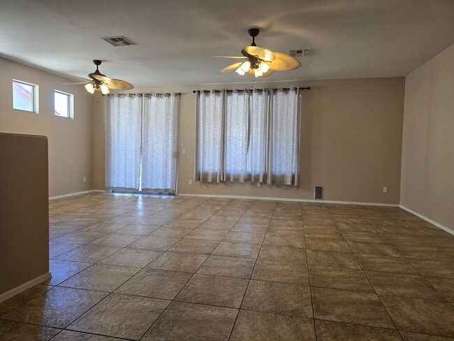 Building Photo - 15649 W Supai Dr