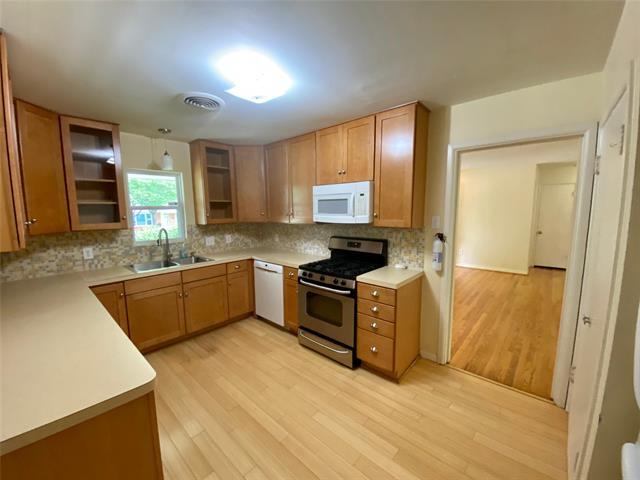 Building Photo - 10457 Solta Dr