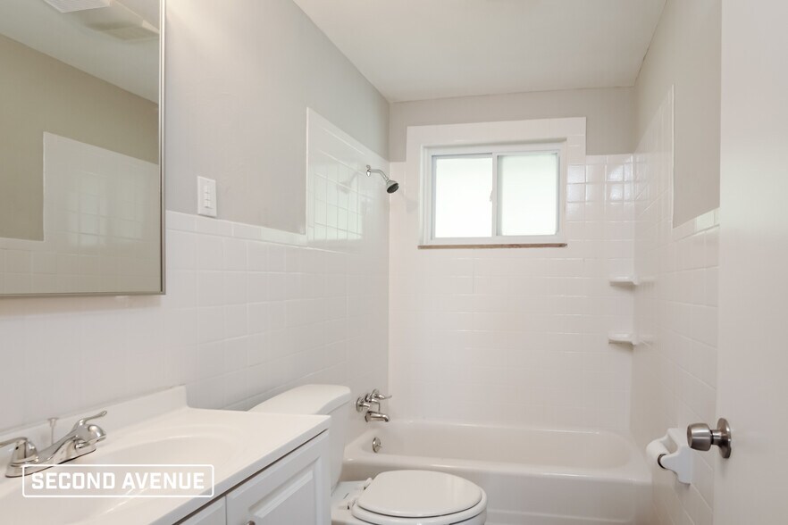 Building Photo - 145 Keefer Dr