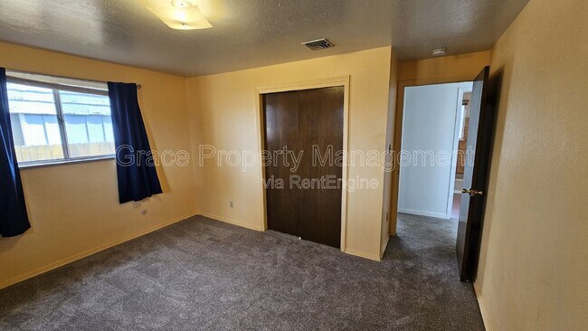 Building Photo - 8151 W Evans Ave