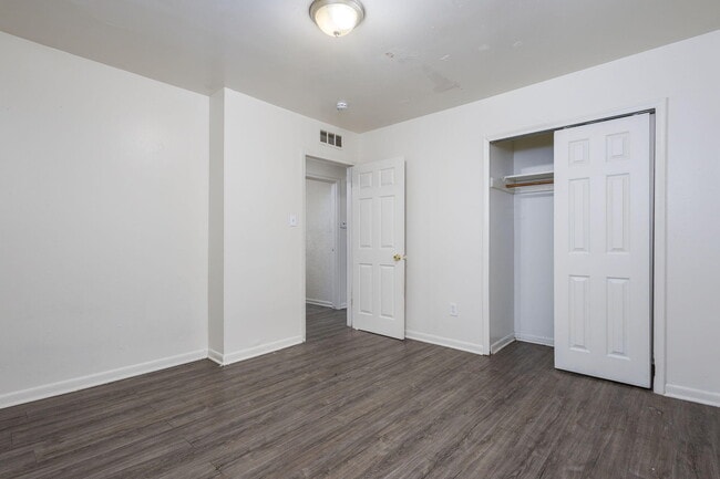 Building Photo - 30061 Hazelwood St