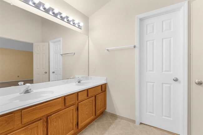 Building Photo - 4315 Brights Bend