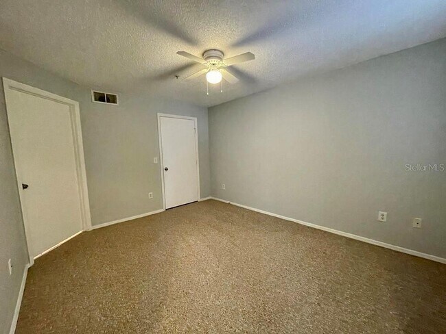 Building Photo - 2212 Grand Cayman Ct