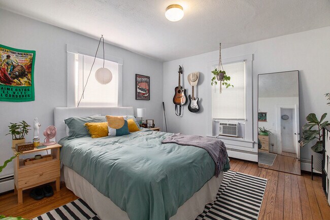 Building Photo - 407 N Ashley St