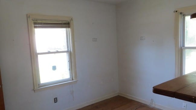 Building Photo - 2105 Lakeview Ave