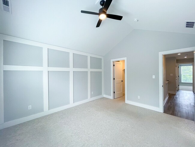 Building Photo - 20 Central Greens Blvd