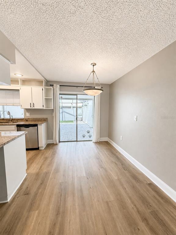 Building Photo - 11905 Cypress Vista