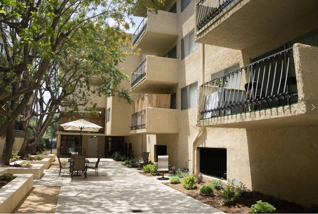 Building Photo - 518 S. El Molino Apartments