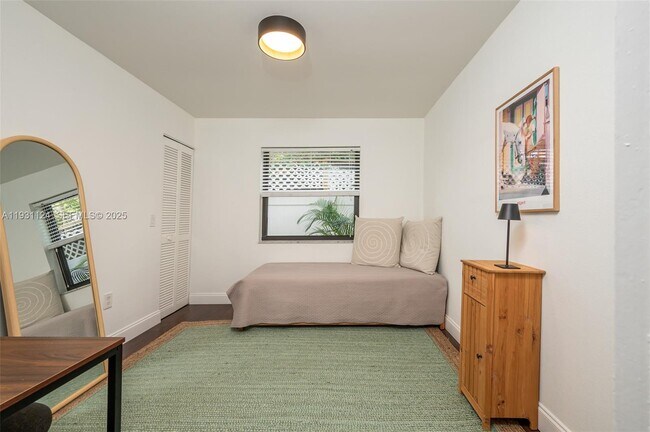 Building Photo - 511 SW 168th Ave