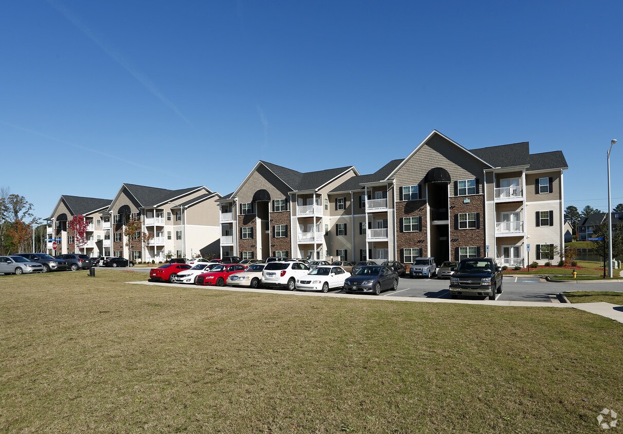 The Cottages At Crystal Lake Fayetteville Nc Apartment Finder