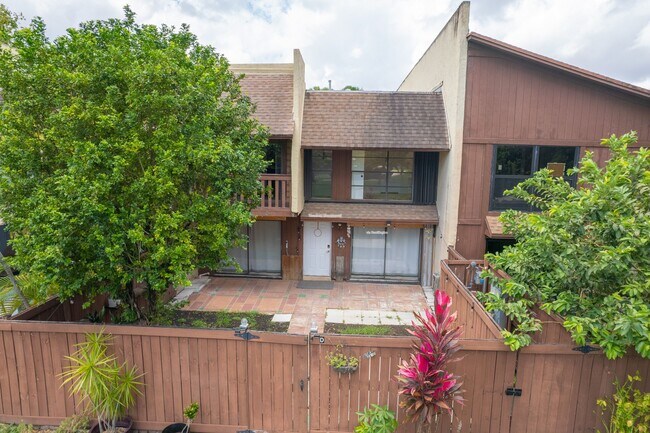 Building Photo - 6724 SW 114th Pl