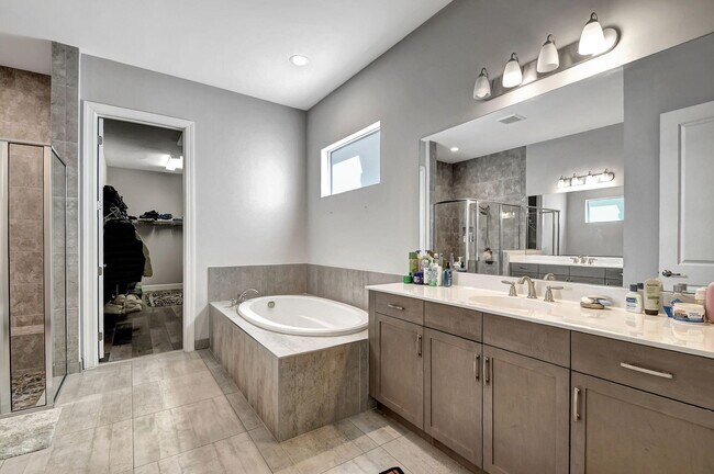 Building Photo - 5209 Beland Dr