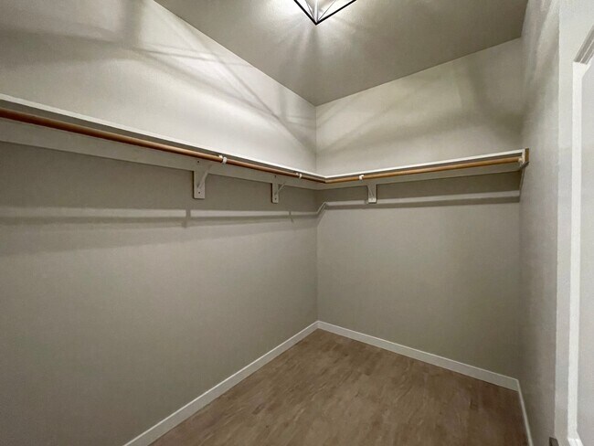 Building Photo - 3882 Malott Pl SE