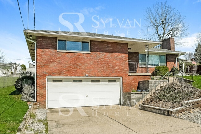 Building Photo - Everything you have been dreaming of is here. Lease today!