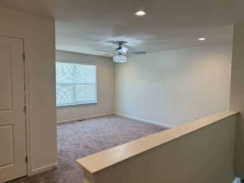 Building Photo - 83 Long Bnd Dr
