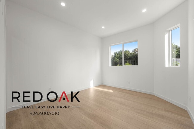 Building Photo - 415 N La Fayette Park Pl