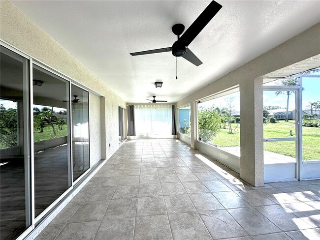 Building Photo - 73 Santarem Cir