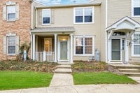 Building Photo - 261 Springbrook Trail S