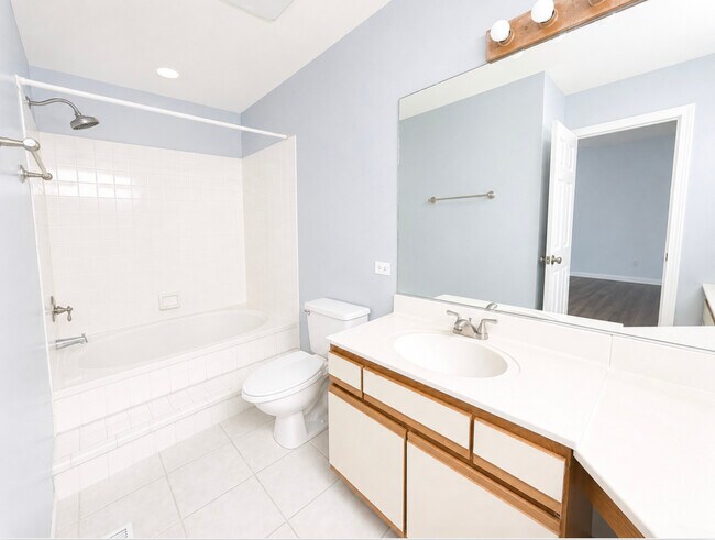 Building Photo - 130 Park Ridge Ct