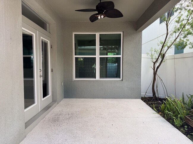 Building Photo - Windermere Landings Highly Desirable 3/2.5 Home...Beautifully Upgraded (2139 sq ft)! MUST SEE!